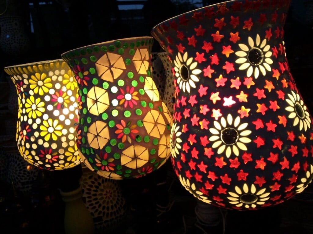 handicrafts, handmade crafts