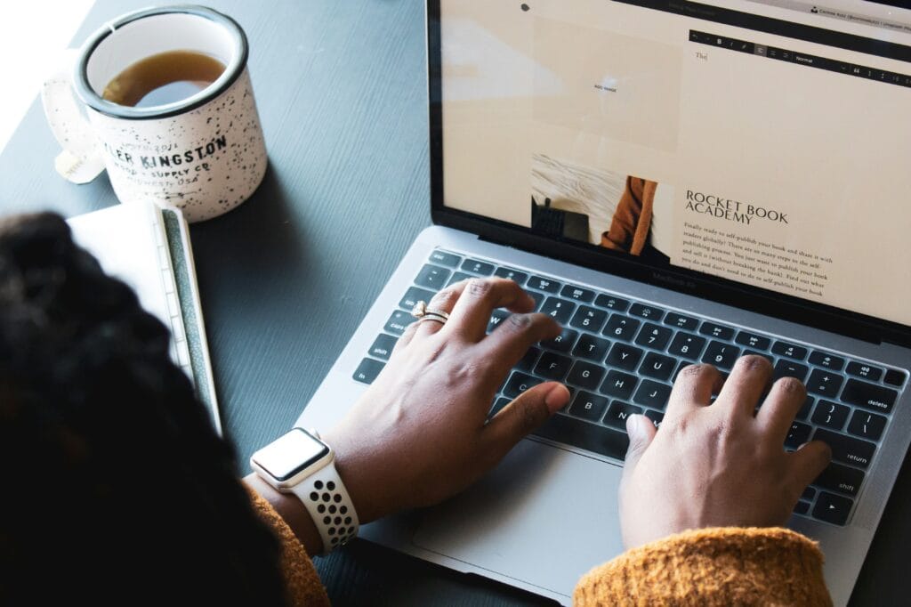 Best Businesses to start in 2024. Blogging